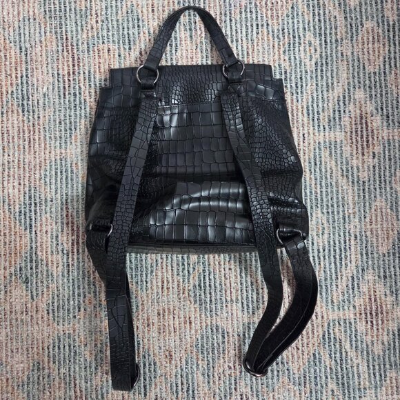 H Halston Women's Black Croc Embossed Backpack Handbag - Picture 2 of 12